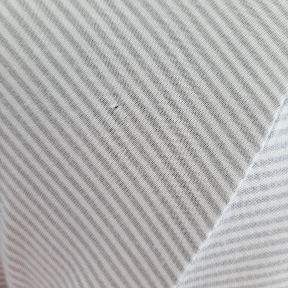 Long sleeved V-neck top - Picture 5 of 5